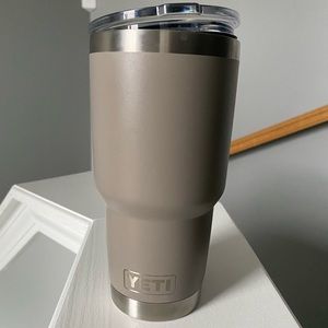 30oz Yeti Rambler - Limited edition Sharptail Taupe
